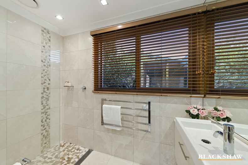 19 De Chair Street Deakin 19 De Chair Street Deakin