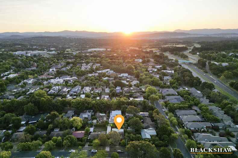 19 De Chair Street Deakin 19 De Chair Street Deakin