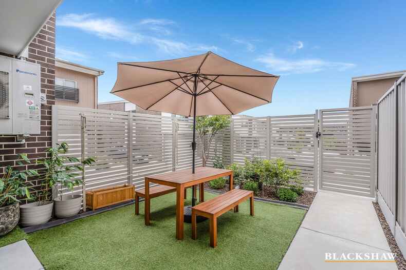 17/40 Pearlman Street Coombs 17/40 Pearlman Street Coombs