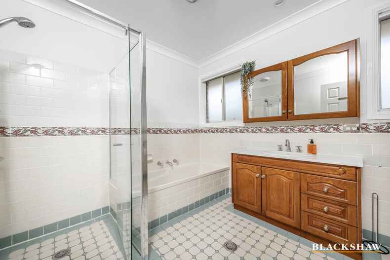 10 McClelland Avenue Nicholls 10 McClelland Avenue Nicholls