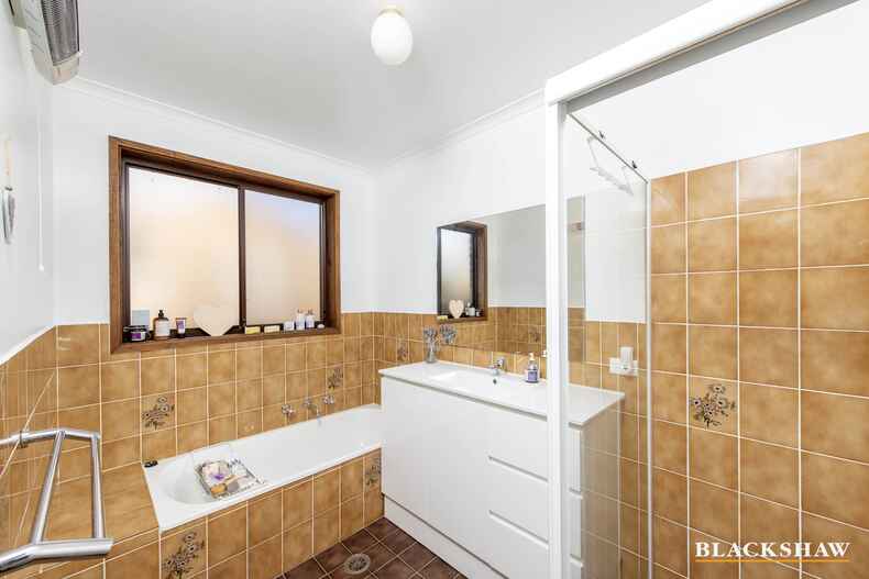 42 Coningham Street Gowrie