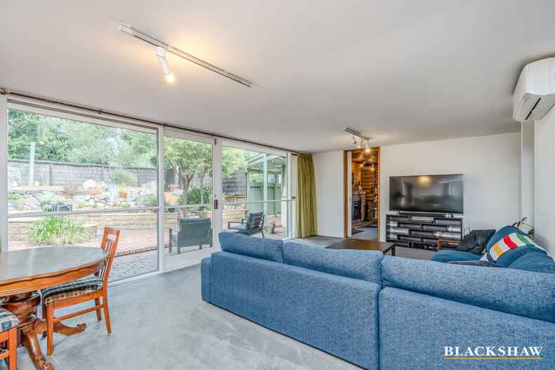 12 Perry Drive Chapman 12 Perry Drive Chapman