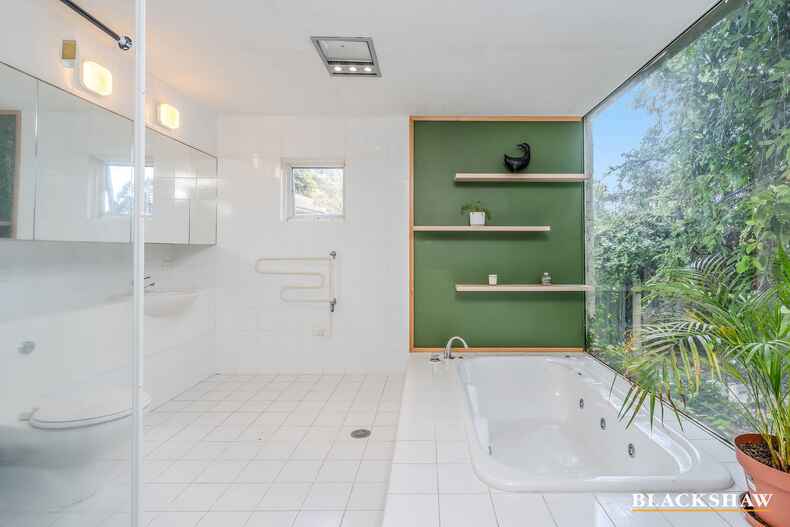 12 Perry Drive Chapman 12 Perry Drive Chapman