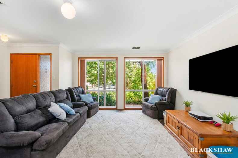 15 Birrigai Square Ngunnawal 15 Birrigai Square Ngunnawal