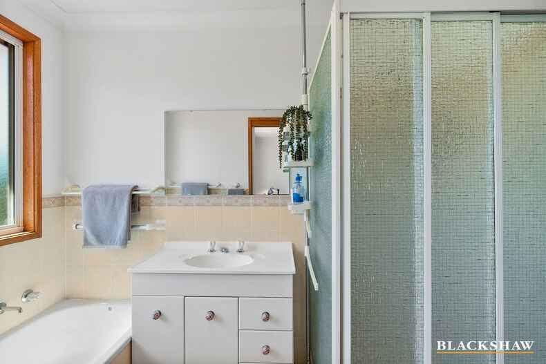 15 Birrigai Square Ngunnawal 15 Birrigai Square Ngunnawal