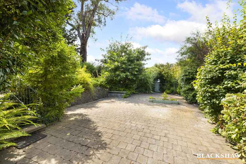 68 Agnes Avenue Queanbeyan 68 Agnes Avenue Queanbeyan