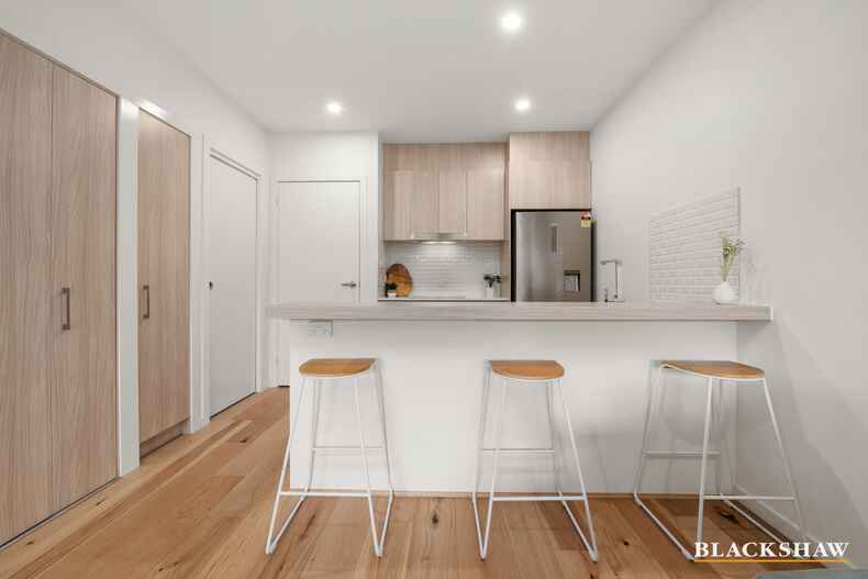 6/2 Telfer Street Coombs