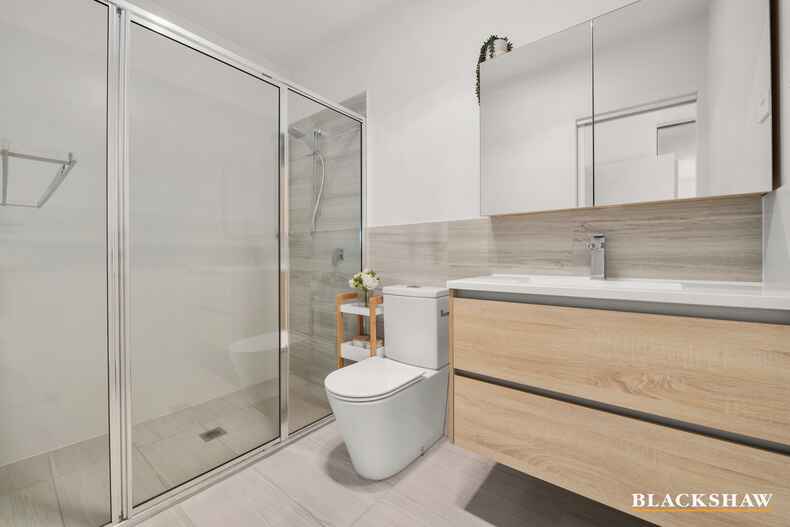 6/2 Telfer Street Coombs