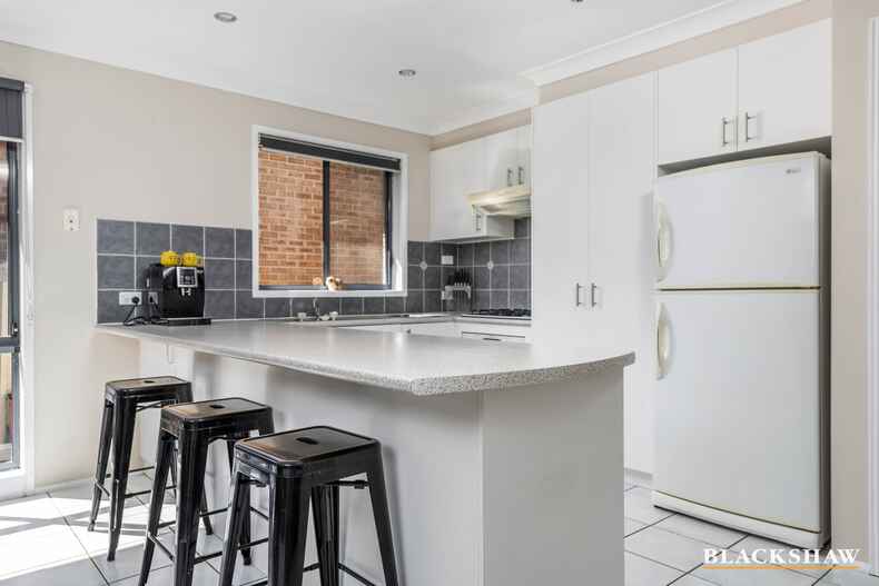 12 Clarendon Street Amaroo 12 Clarendon Street Amaroo