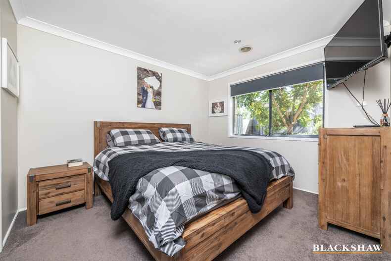 12 Clarendon Street Amaroo 12 Clarendon Street Amaroo