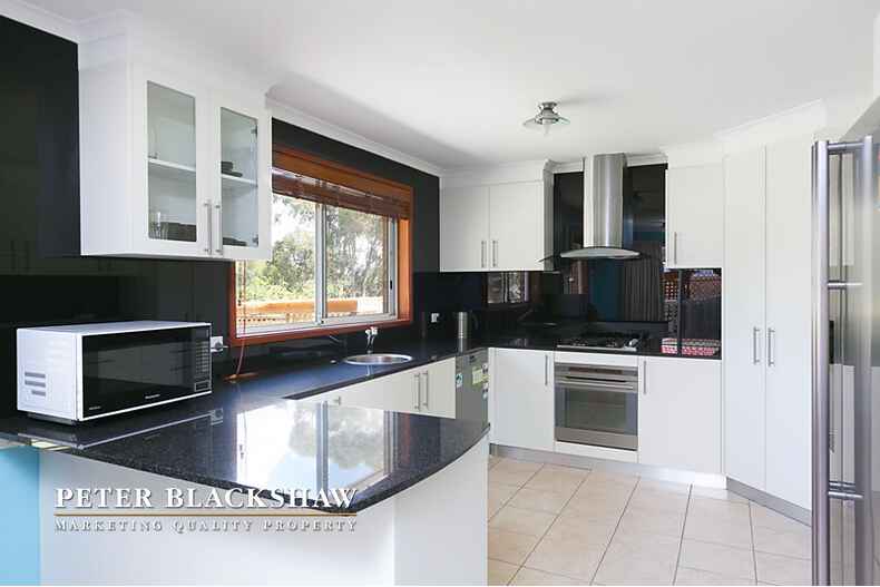 18 Glennie Place Queanbeyan West