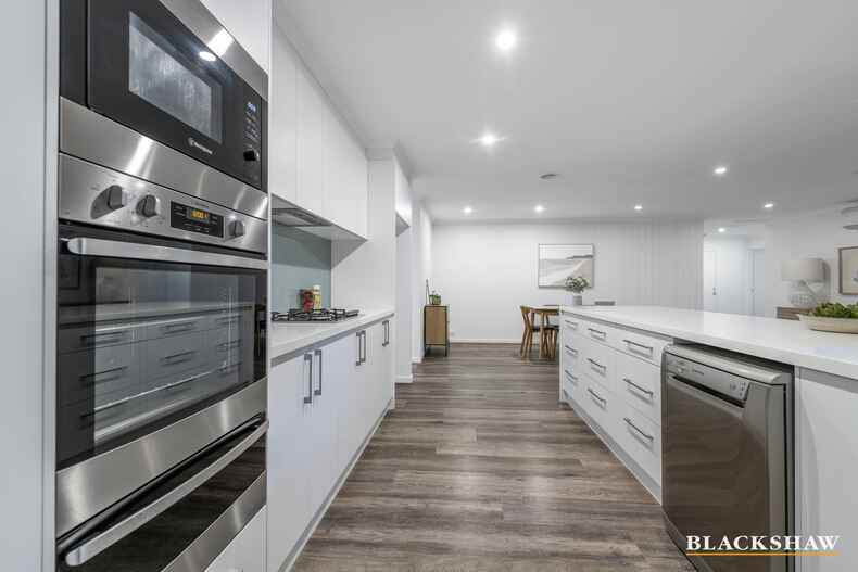 15 Stringybark Drive Jerrabomberra 15 Stringybark Drive Jerrabomberra