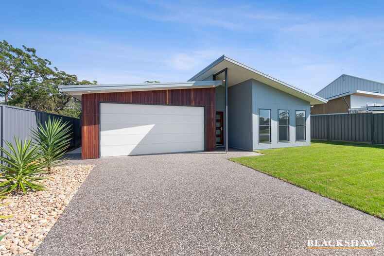 4 Azure Avenue Broulee 4 Azure Avenue Broulee