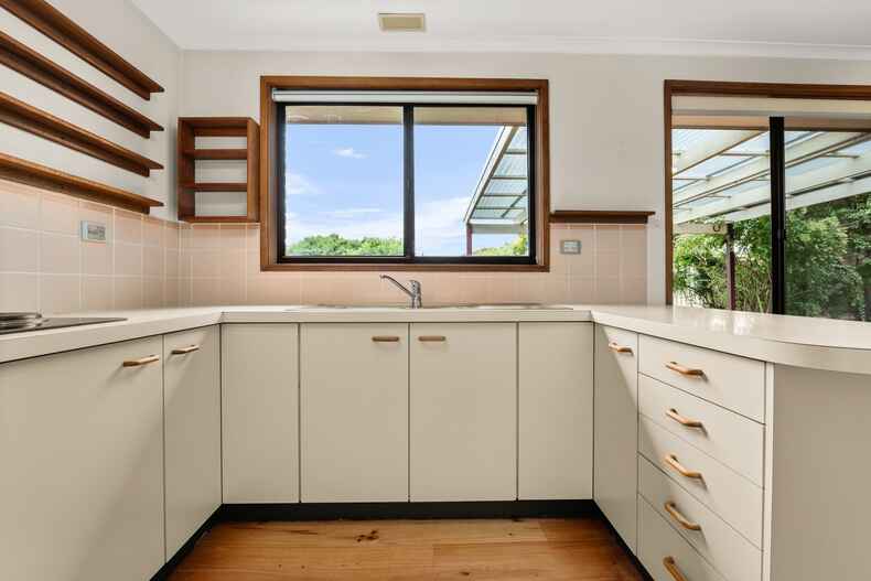 2 Farrelly Close Oxley 2 Farrelly Close Oxley