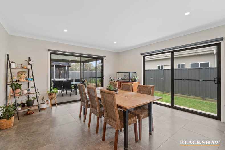 5 Gillan Grove Broulee 5 Gillan Grove Broulee