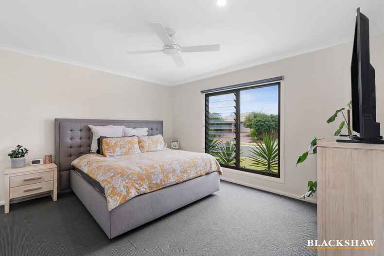 5 Gillan Grove Broulee 5 Gillan Grove Broulee