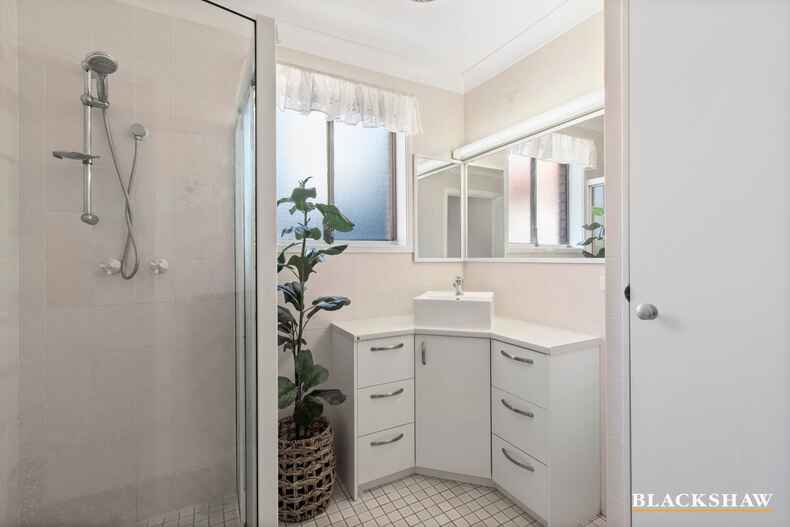 32 Grantham Road Batehaven