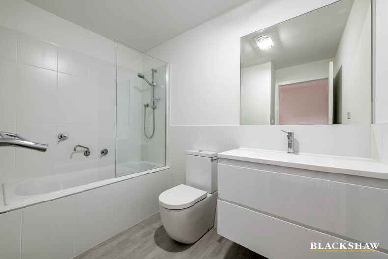 3/167 Mortimer Lewis Drive Greenway 3/167 Mortimer Lewis Drive Greenway