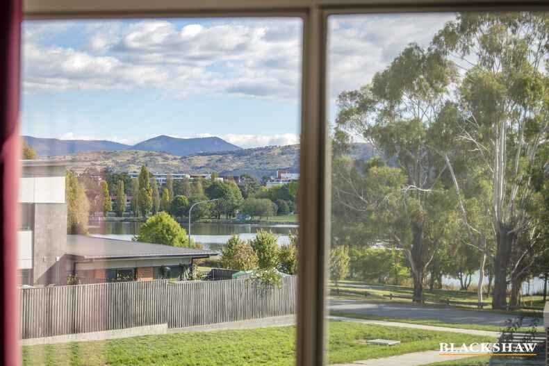 3/167 Mortimer Lewis Drive Greenway 3/167 Mortimer Lewis Drive Greenway