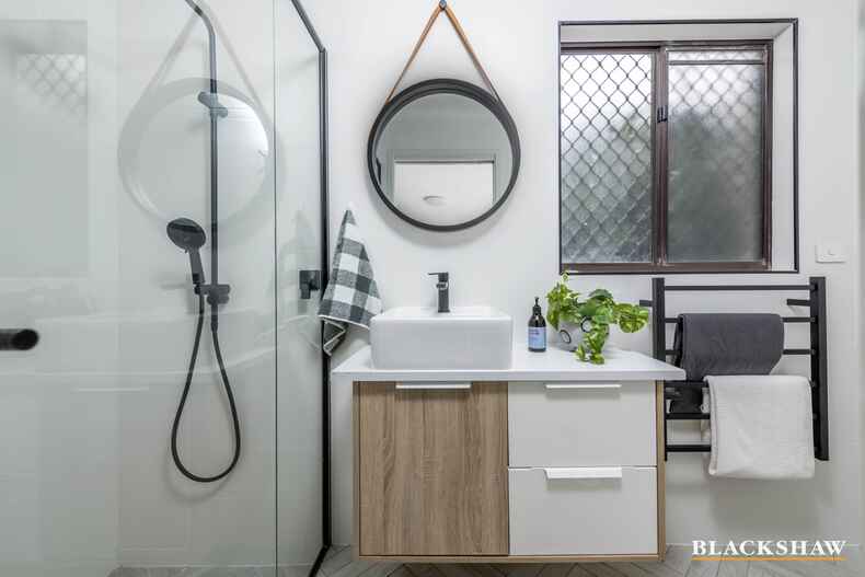 34 MacCallum Circuit Florey