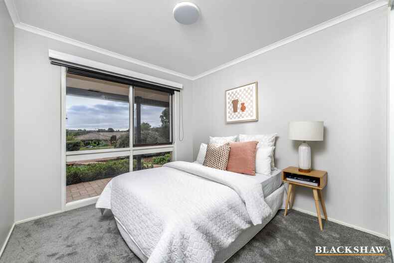 34 MacCallum Circuit Florey