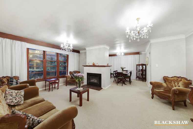 25 MacDonnell Street Yarralumla 25 MacDonnell Street Yarralumla