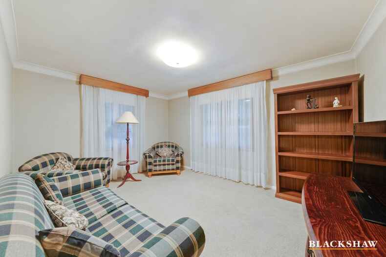 25 MacDonnell Street Yarralumla 25 MacDonnell Street Yarralumla