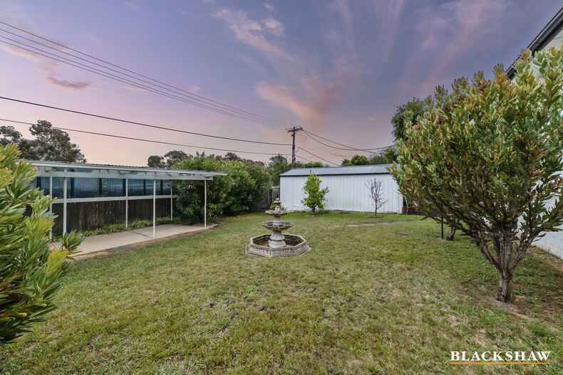 25 MacDonnell Street Yarralumla 25 MacDonnell Street Yarralumla