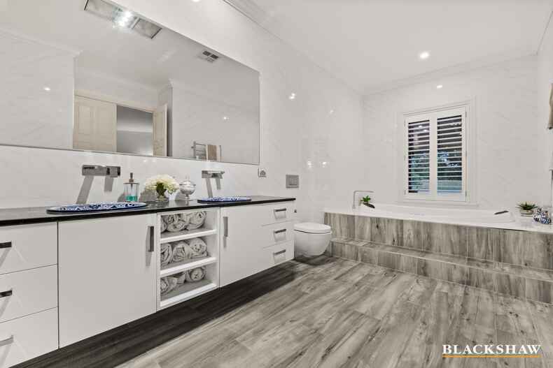 500 Royalla Drive Royalla 500 Royalla Drive Royalla