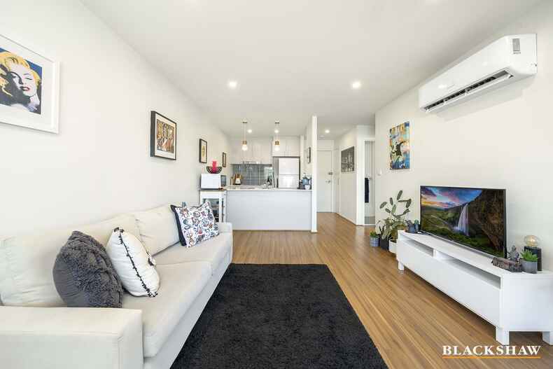 176/41 Philip Hodgins Street Wright