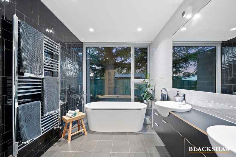 19 Salmond Street Chifley 19 Salmond Street Chifley