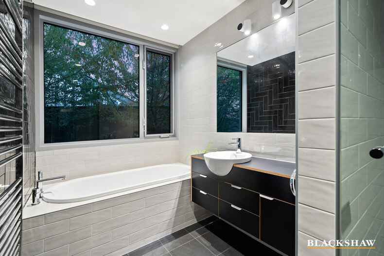 19 Salmond Street Chifley 19 Salmond Street Chifley