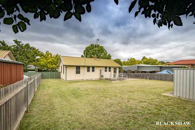 16 Arunta Street Narrabundah 16 Arunta Street Narrabundah