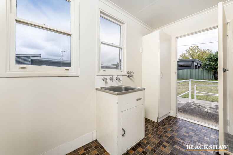 16 Arunta Street Narrabundah 16 Arunta Street Narrabundah