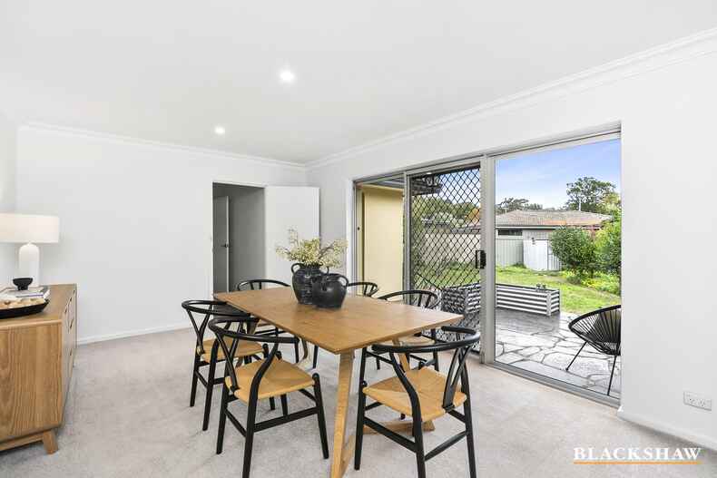 6 McLachlan Crescent Weetangera