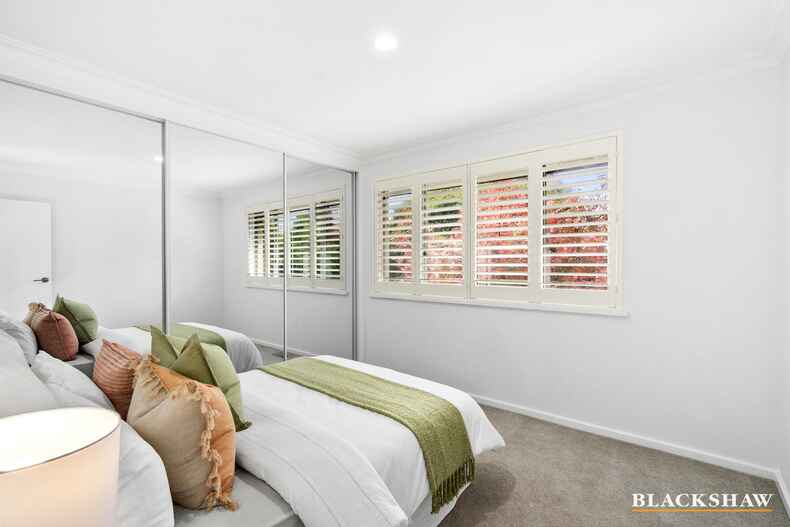 6 McLachlan Crescent Weetangera