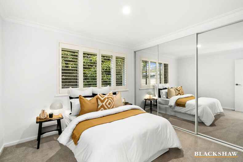 6 McLachlan Crescent Weetangera