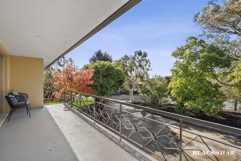 6 McLachlan Crescent Weetangera