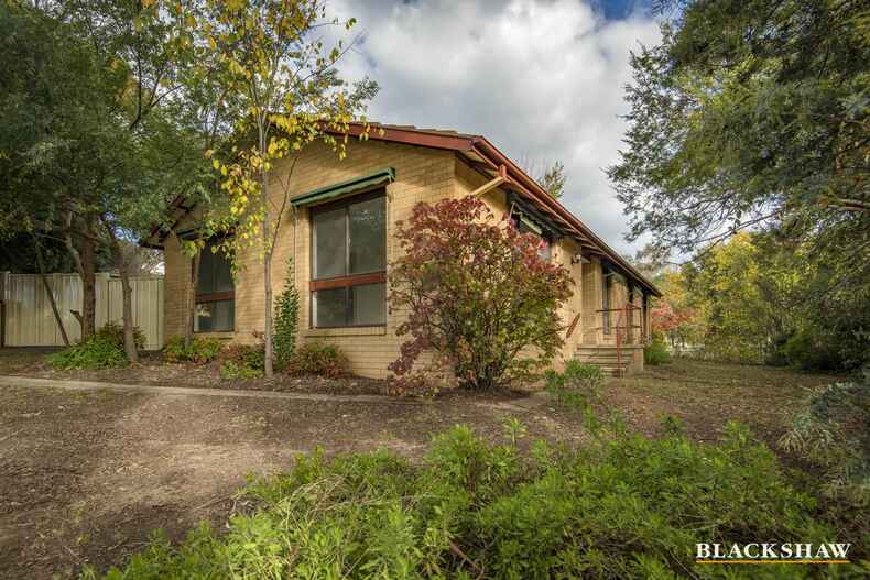 2 Serra Place Stirling