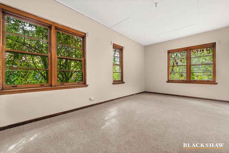 4 Mitchell Street Griffith