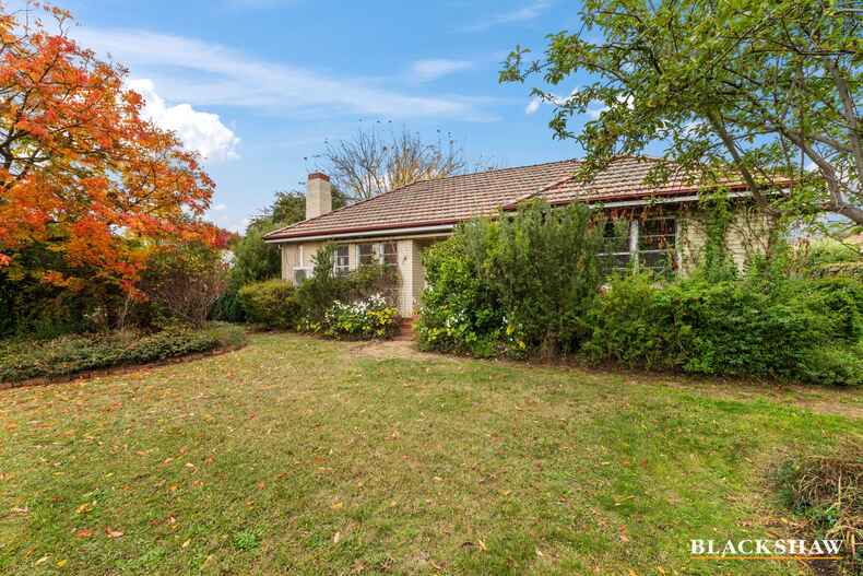 4 Mitchell Street Griffith