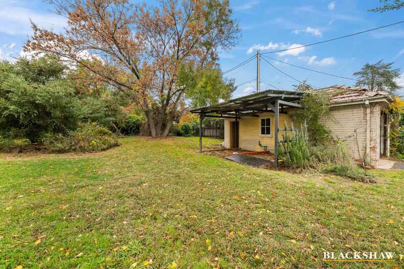 4 Mitchell Street Griffith