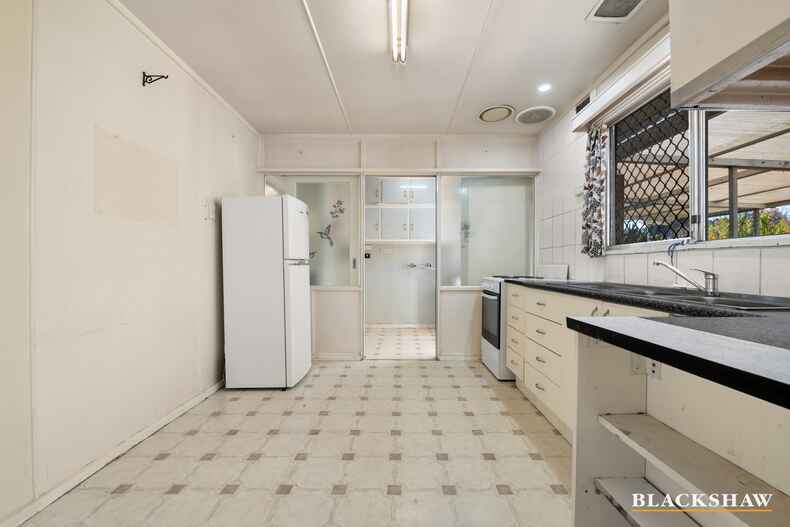 22 Rodway Street Yarralumla 22 Rodway Street Yarralumla