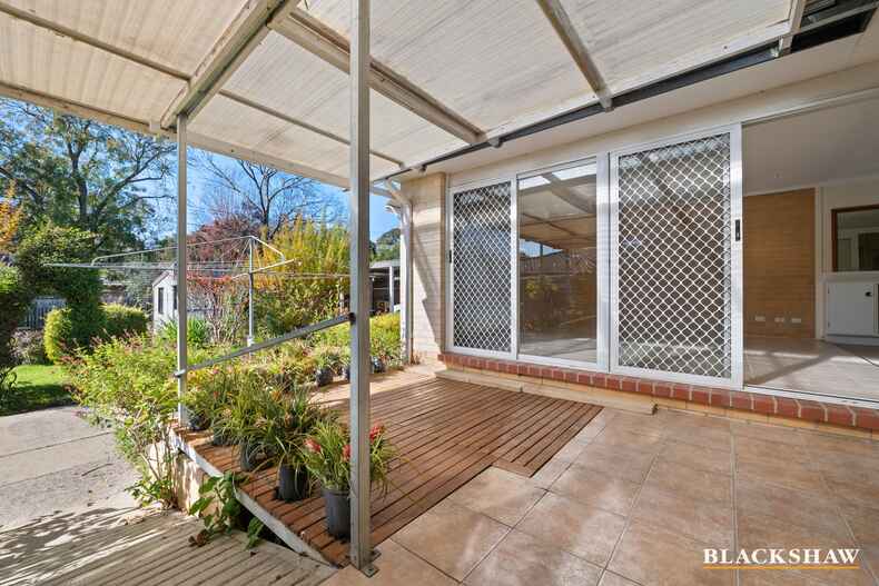 22 Rodway Street Yarralumla 22 Rodway Street Yarralumla