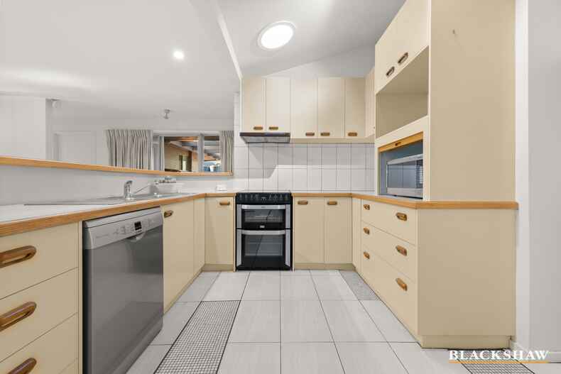 27 Ingamells Street Garran 27 Ingamells Street Garran