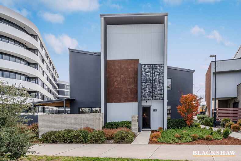 26 John Gorton Drive Coombs 26 John Gorton Drive Coombs