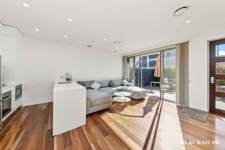 8/56 Stuart Street Griffith