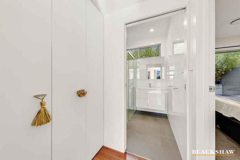 8/56 Stuart Street Griffith