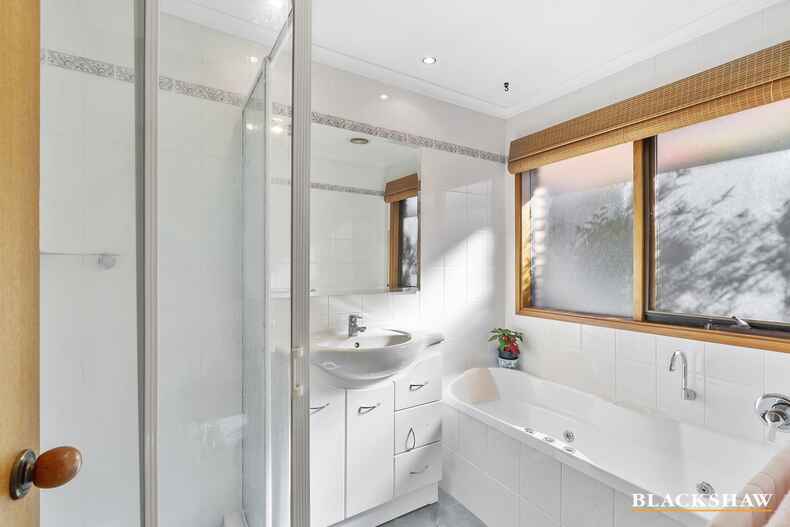 6 MacAlpine Close Mckellar 6 MacAlpine Close Mckellar