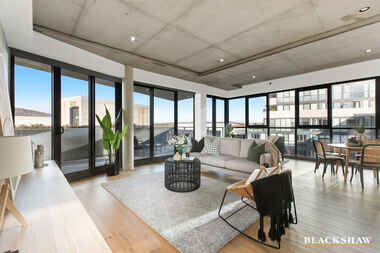 702/2 Batman Street Braddon